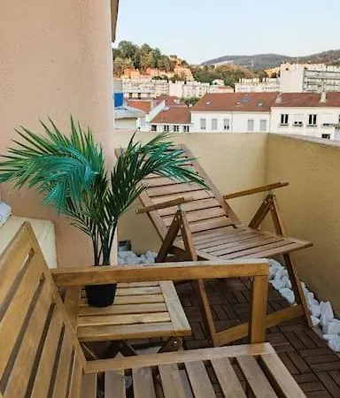 Le Balcon Du Port * Saint-Etienne (Loire)